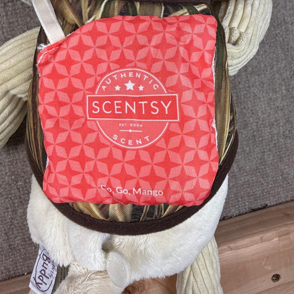 Scentsy Buddy Luke the Labrador Retriever Cream Corduroy Plush Camo Vest Dog - Picture 9 of 11